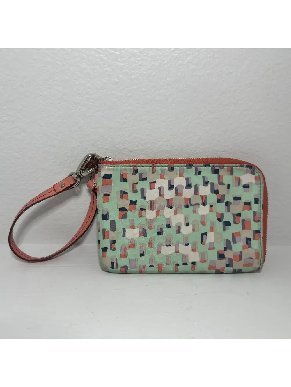 Fossil Clutch Wallet Wrist Strap Purple Salmon Geometric Boho Festival Zipper Fu